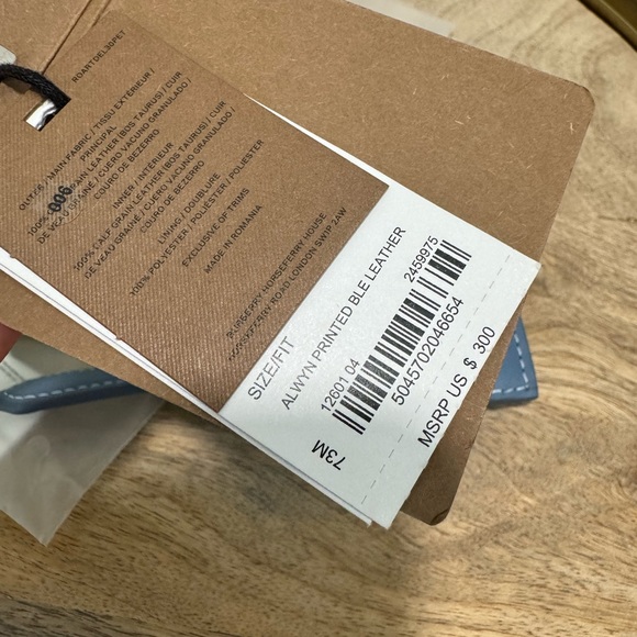 SALE✨BURBERRY calfskin London print logo card holder 💙 - Picture 9 of 10